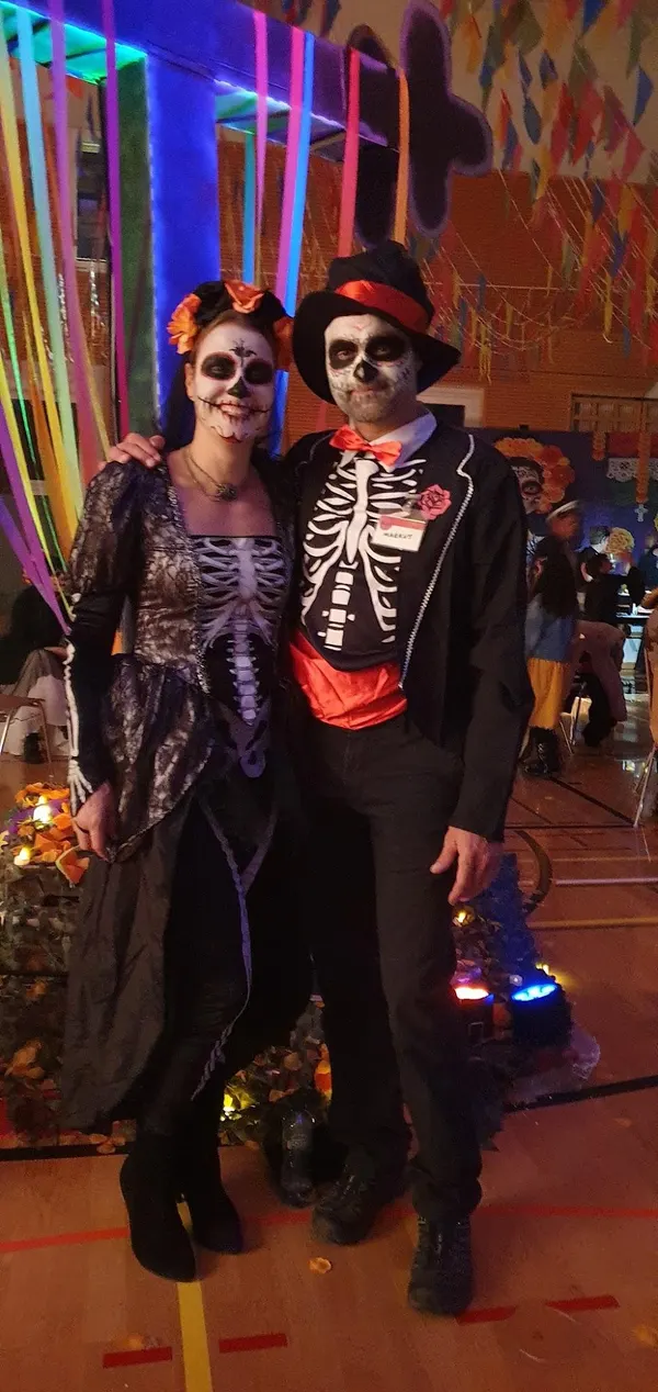 Halloween Party — Día de los Muertos 8
