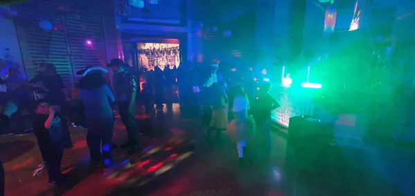 Halloween Party — Día de los Muertos 15
